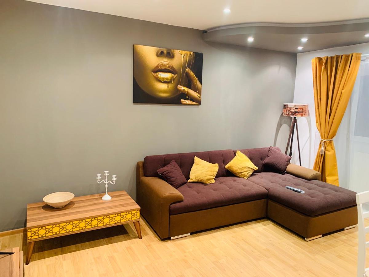 Confort View Apartment Iasi - 3 Rooms-Like Home Exteriör bild