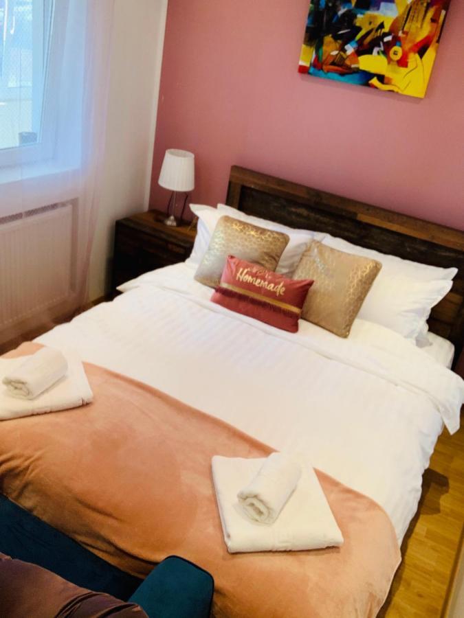 Confort View Apartment Iasi - 3 Rooms-Like Home Exteriör bild