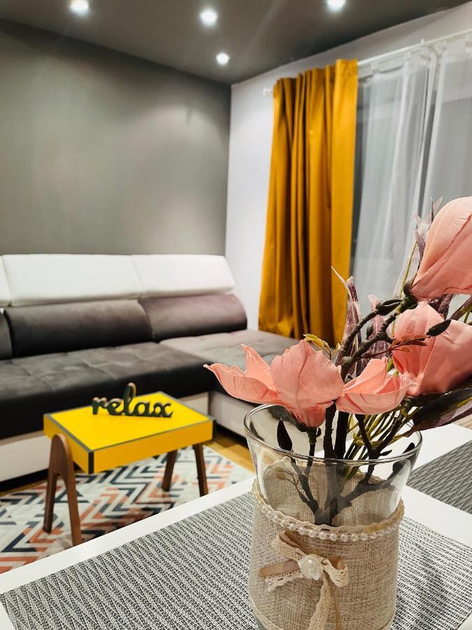 Confort View Apartment Iasi - 3 Rooms-Like Home Exteriör bild