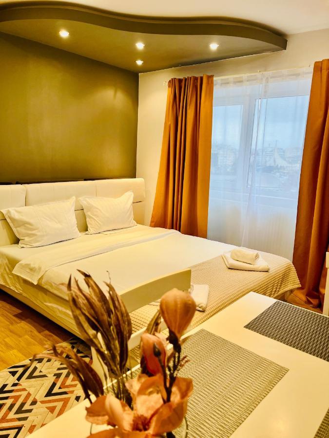 Confort View Apartment Iasi - 3 Rooms-Like Home Exteriör bild